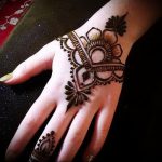 Фото Мехенди на ладони - 17062017 - пример - 003 Mehendi in the palm of your hand