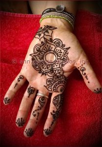 Фото Мехенди на ладони - 17062017 - пример - 013 Mehendi in the palm of your hand