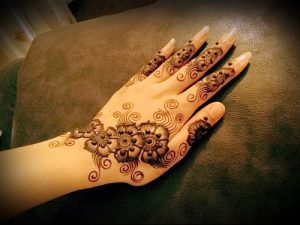 Фото Мехенди на ладони - 17062017 - пример - 014 Mehendi in the palm of your hand