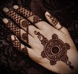 Фото Мехенди на ладони - 17062017 - пример - 016 Mehendi in the palm of your hand