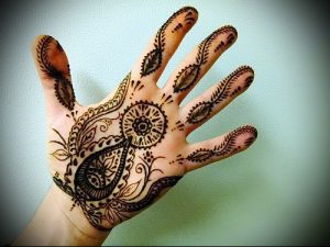 Фото Мехенди на ладони - 17062017 - пример - 047 Mehendi in the palm of your hand