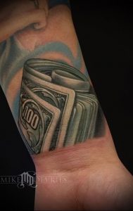Фото тату деньги пример рисунка на теле - 16062017 - пример - 009 Tattoo money