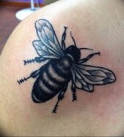 фото тату шмель от 29.07.2017 №007 — Tattoo bumblebee_tattoo-photo.ru