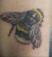 фото тату шмель от 29.07.2017 №011 — Tattoo bumblebee_tattoo-photo.ru