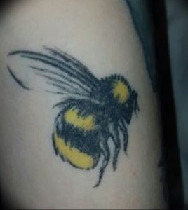фото тату шмель от 29.07.2017 №003 - Tattoo bumblebee_tattoo-photo.ru