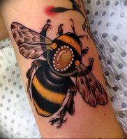 фото тату шмель от 29.07.2017 №004 — Tattoo bumblebee_tattoo-photo.ru