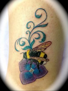 фото тату шмель от 29.07.2017 №024 - Tattoo bumblebee_tattoo-photo.ru