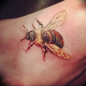 фото тату шмель от 29.07.2017 №036 - Tattoo bumblebee_tattoo-photo.ru