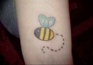 фото тату шмель от 29.07.2017 №054 - Tattoo bumblebee_tattoo-photo.ru