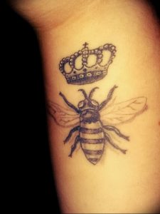 фото тату шмель от 29.07.2017 №060 - Tattoo bumblebee_tattoo-photo.ru