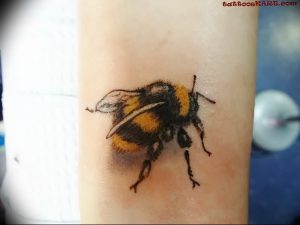 фото тату шмель от 29.07.2017 №061 - Tattoo bumblebee_tattoo-photo.ru