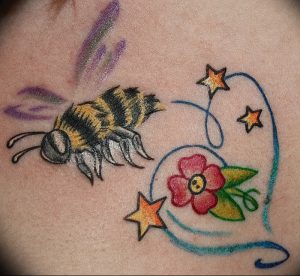 фото тату шмель от 29.07.2017 №072 - Tattoo bumblebee_tattoo-photo.ru