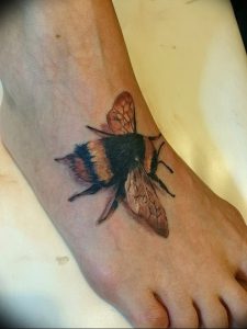 фото тату шмель от 29.07.2017 №093 - Tattoo bumblebee_tattoo-photo.ru