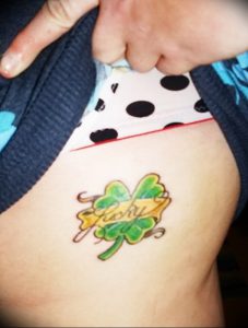 фото тату трилистник - клевер от 21.08.2017 №059 - Cloverleaf tattoo - tattoo-photo.ru