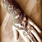 фото Рисунки мехенди на руке от 02.10.2017 №042 - mehendi on hand - tattoo-photo.ru