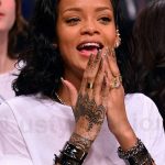 фото Тату Рианны от 30.09.2017 №028 - Rihanna Tattoo - tattoo-photo.ru