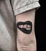 фото тату губы рисунок от 30.09.2017 №018 — tattoo lips drawing — tattoo-photo.ru