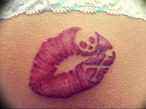 фото тату губы рисунок от 30.09.2017 №050 - tattoo lips drawing - tattoo-photo.ru