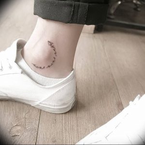 фото тату на щиколотке от 30.10.2017 №126 - ankle tattoo - tattoo-photo.ru