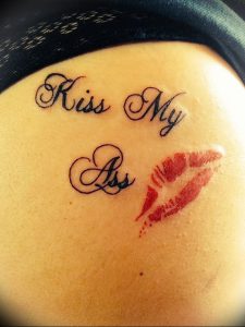 фото тату поцелуй от 22.09.2017 №039 - tattoo kiss - tattoo-photo.ru