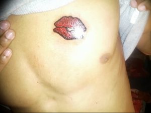 фото тату поцелуй от 22.09.2017 №089 - tattoo kiss - tattoo-photo.ru 34515234 12341232311