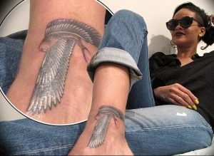 фото Тату Рианны от 30.09.2017 №058 - Rihanna Tattoo - tattoo-photo.ru