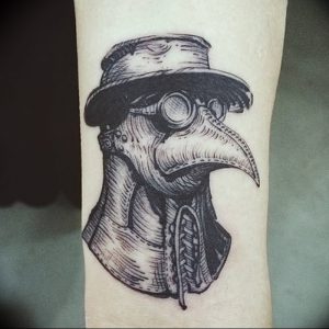 фото тату Чумной Доктор от 04.10.2017 №035 - tattoo Plague Doctor - tattoo-photo.ru