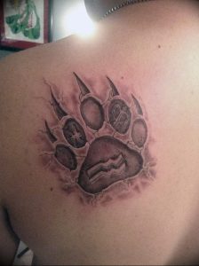 фото тату медвежья лапа от 30.09.2017 №017 - bear paw tattoo - tattoo-photo.ru