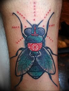фото тату муха от 22.09.2017 №010 - Fly Tattoo - tattoo-photo.ru