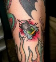 фото тату муха от 22.09.2017 №059 — Fly Tattoo — tattoo-photo.ru