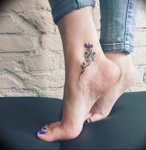 фото тату на щиколотке от 30.10.2017 №004 - ankle tattoo - tattoo-photo.ru