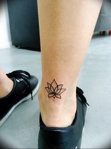 фото тату на щиколотке от 30.10.2017 №011 - ankle tattoo - tattoo-photo.ru