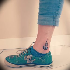 фото тату на щиколотке от 30.10.2017 №053 - ankle tattoo - tattoo-photo.ru