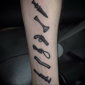 фото тату оружие от 05.09.2017 №070 - tattoo weapons - tattoo-photo.ru