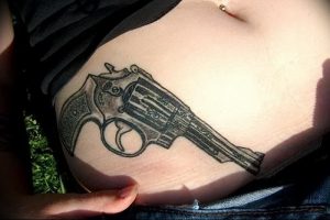 фото тату оружие от 05.09.2017 №079 - tattoo weapons - tattoo-photo.ru