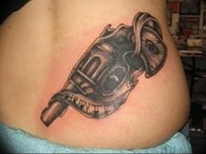 фото тату оружие от 05.09.2017 №089 - tattoo weapons - tattoo-photo.ru