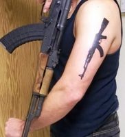 фото тату оружие от 05.09.2017 №109 — tattoo weapons — tattoo-photo.ru