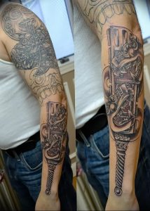 фото тату оружие от 05.09.2017 №110 - tattoo weapons - tattoo-photo.ru