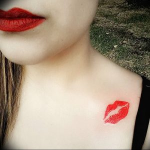 фото тату поцелуй от 22.09.2017 №002 - tattoo kiss - tattoo-photo.ru