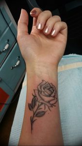 фото тату роза от 30.09.2017 №009 - rose tattoo - tattoo-photo.ru