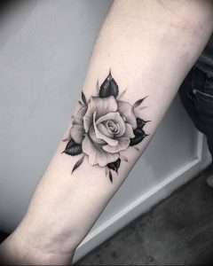 фото тату роза от 30.09.2017 №034 - rose tattoo - tattoo-photo.ru