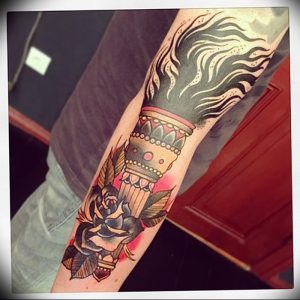 фото тату факел от 08.09.2017 №136 - tattoo torch - tattoo-photo.ru