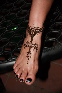 фото Мехенди на ноге от 24.10.2017 №005 - Mehendi on foot - tattoo-photo.ru