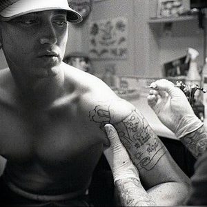 фото Тату Эминема от 13.10.2017 №001 - Eminem Tattoo - tatufoto.com