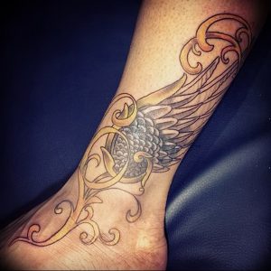 фото тату Крылья Гермеса от 21.10.2017 №008 - tattoo Wings of Hermes - tattoo-photo.ru