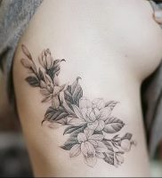 фото тату жасмин от 18.10.2017 №056 — tattoo jasmine — tattoo-photo.ru