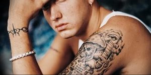 фото Тату Эминема от 13.10.2017 №078 - Eminem Tattoo - tatufoto.com