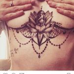фото Мехенди под грудиной от 05.12.2017 №014 - Mehendi under sternum - tattoo-photo.ru