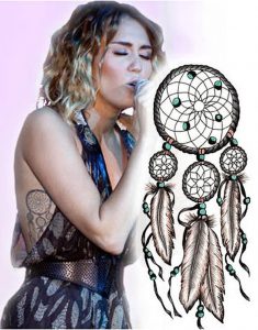 фото Тату Майли Сайрус от 05.12.2017 №026 - Miley Cyrus Tattoo - tattoo-photo.ru