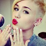 фото Тату Майли Сайрус от 05.12.2017 №030 - Miley Cyrus Tattoo - tattoo-photo.ru